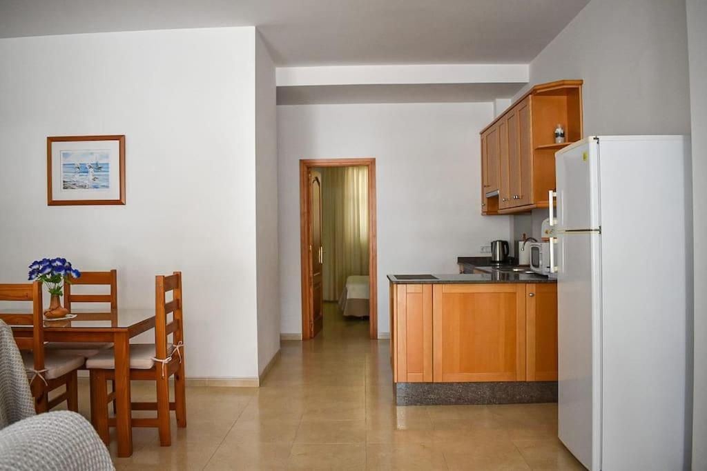 Apartamento Maria,Bahia De Alcudiaアパートメント エクステリア 写真