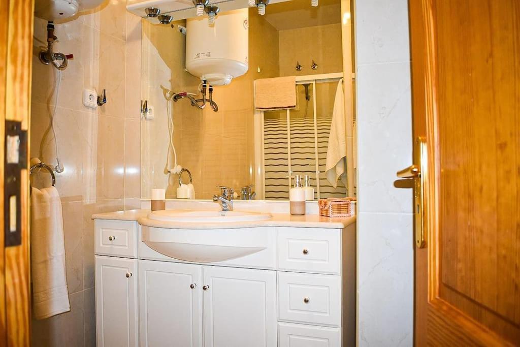 Apartamento Maria,Bahia De Alcudiaアパートメント エクステリア 写真